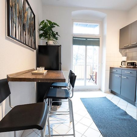 Zwickau Mittendrin, Tolles Balkon-Apartment ภายนอก รูปภาพ