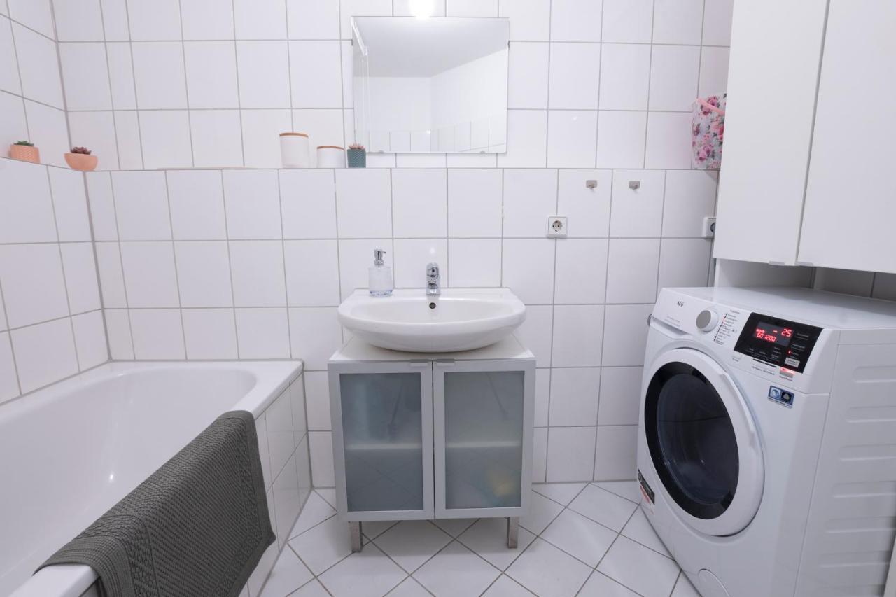 Zwickau Mittendrin, Tolles Balkon-Apartment ภายนอก รูปภาพ