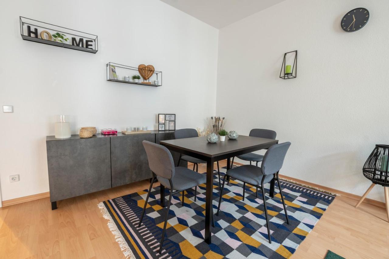 Zwickau Mittendrin, Tolles Balkon-Apartment ภายนอก รูปภาพ