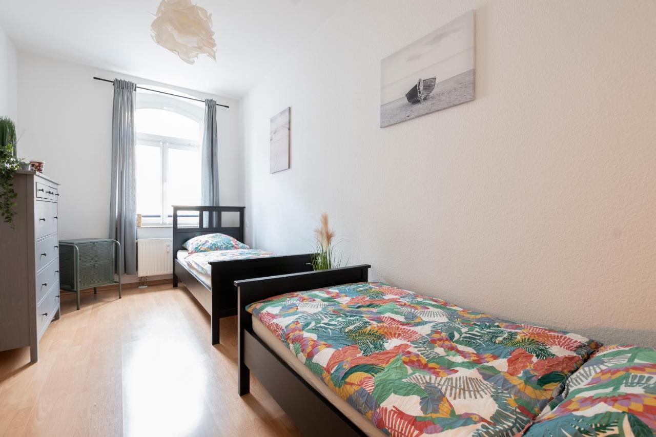 Zwickau Mittendrin, Tolles Balkon-Apartment ภายนอก รูปภาพ